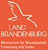Logo des Landes Brandenburg mit Schriftzug und der Sillouette eines fliegenden Adlers.